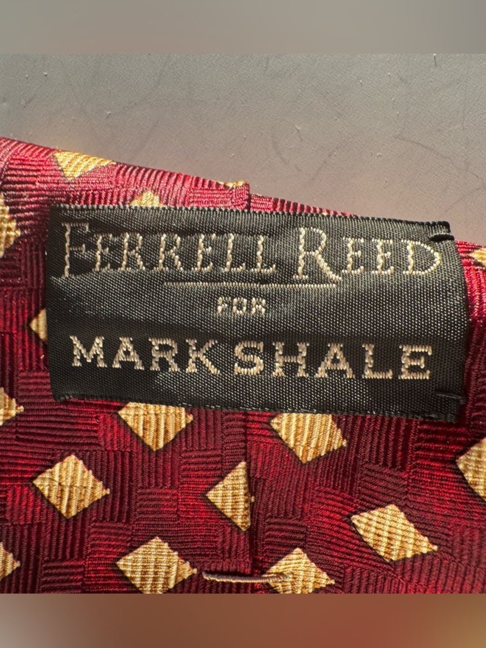 Farrell Reed for Mark Shale Necktie Burgundy & Gold Geometric Street Office